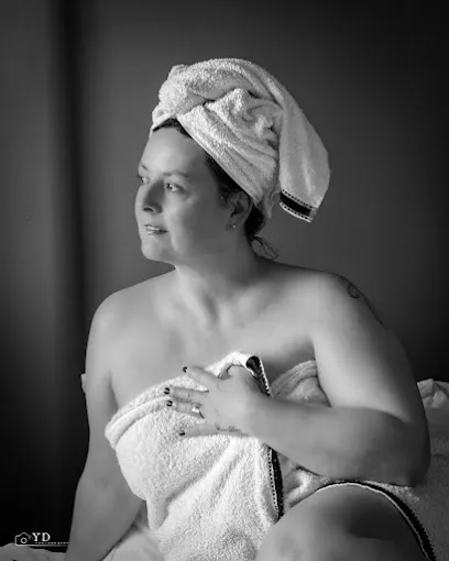 Image de YDPhotography - Photographe de Portrait, Portrait Intime et Style de Vie - Clermont-Ferrand